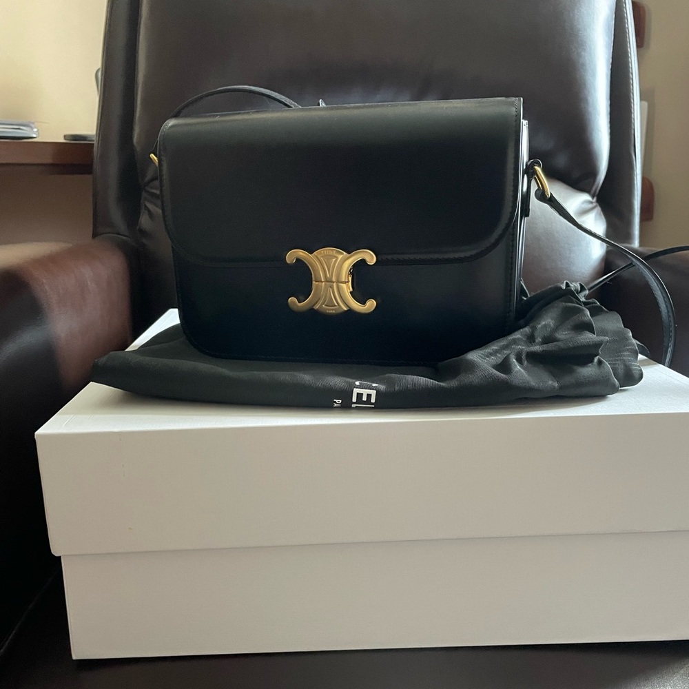 Celine Triomphe
